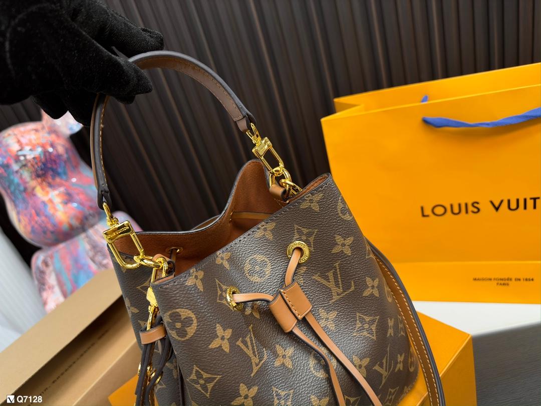 Replica Louis Vuitton Bag 20*20CM