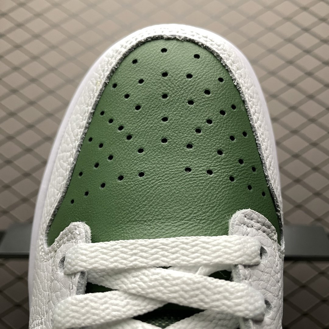 Replica Nike Dunk SB Shoe Nike SB Dunk LowDN2489-300 39-45