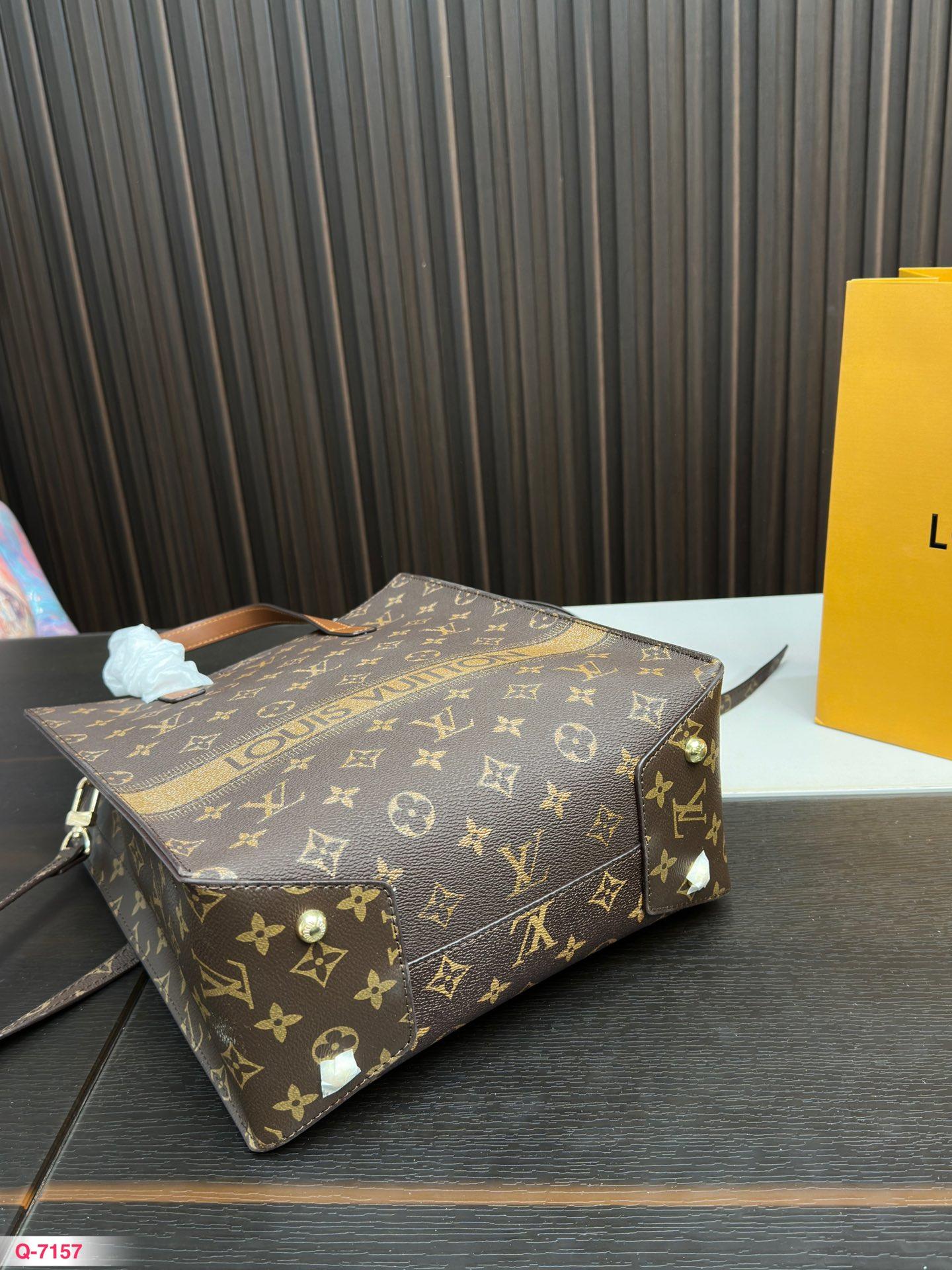 Replica Louis Vuitton Bag 30*26CM