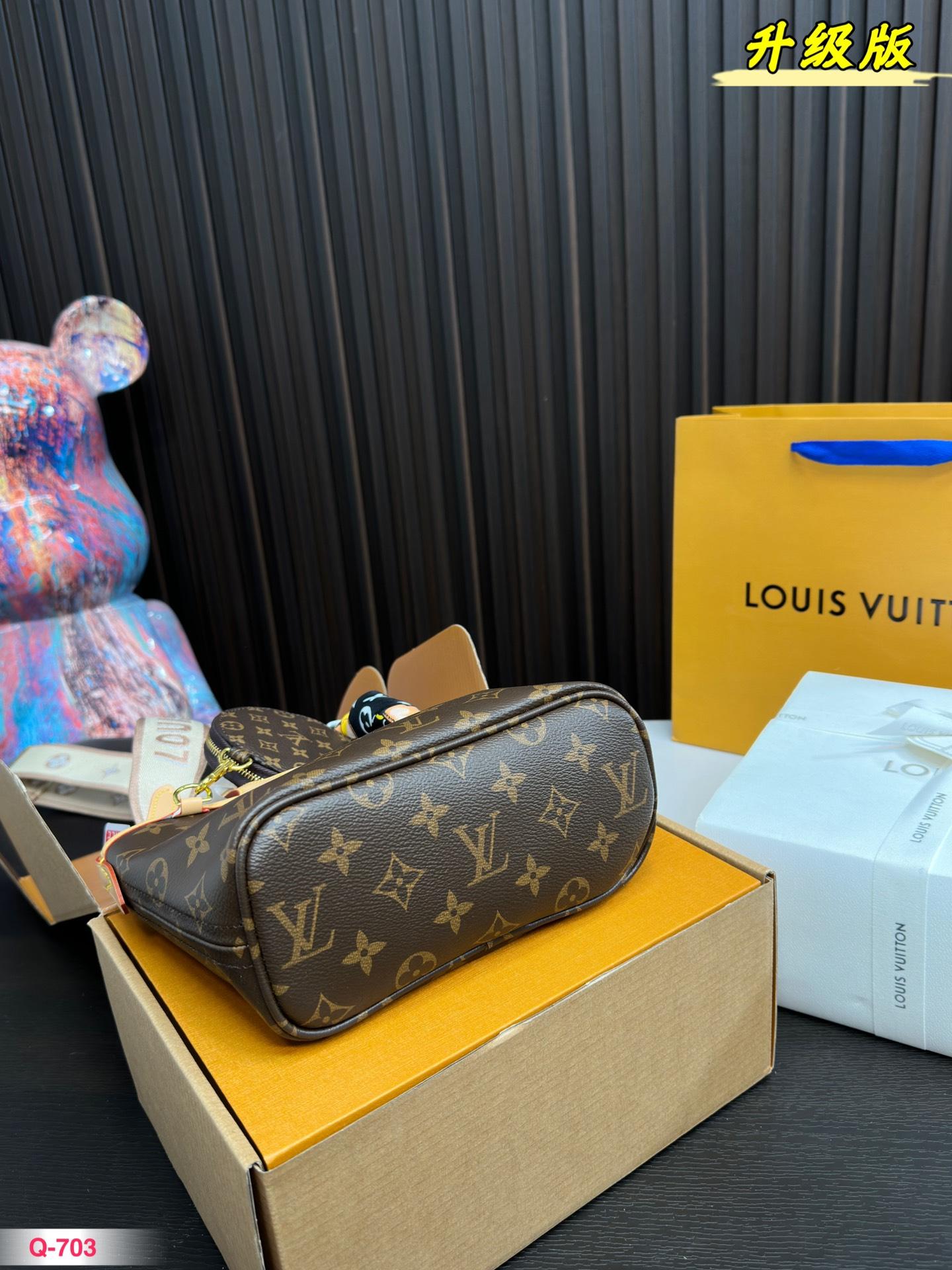 Replica Louis Vuitton Bag 19*13CM