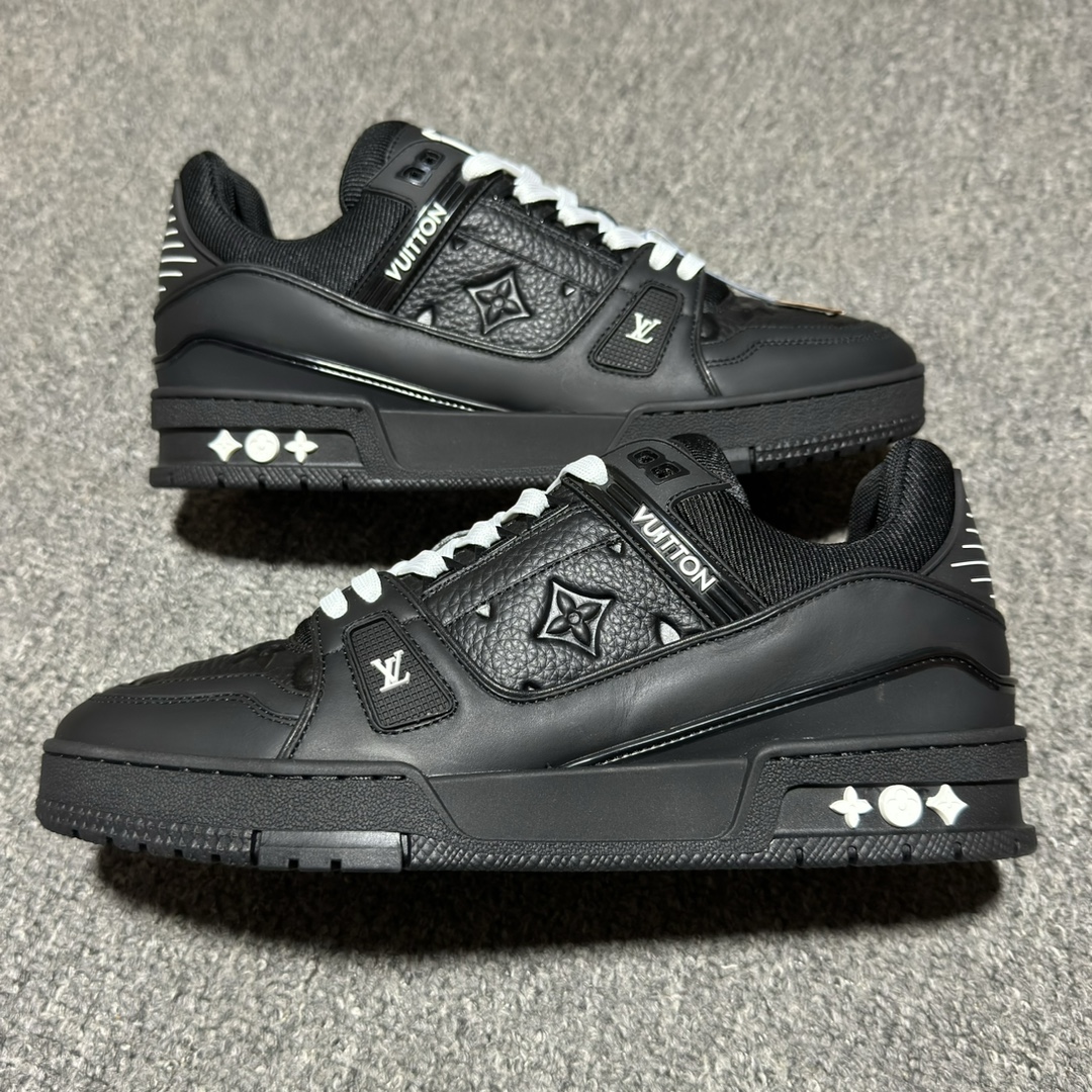 Replica Louis Vuitton Shoe Louis Vuitton LV Trainer size 35-46