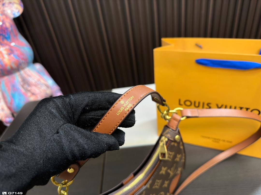 Replica Louis Vuitton Bag 13*24CM