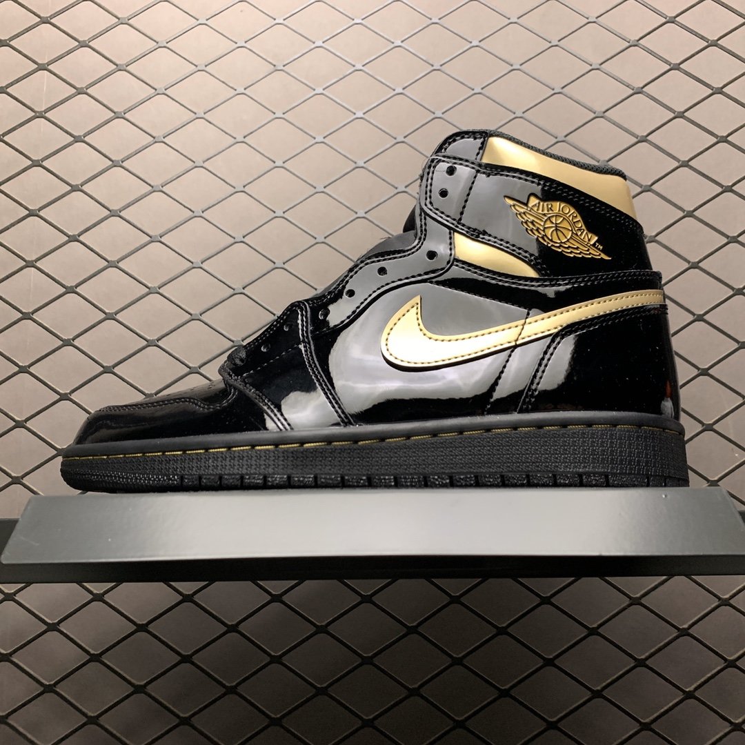 Replica Air Jordan Shoe Air Jordan 1 High OG GS Black Metallic Gold 555088-032 Size 40-4