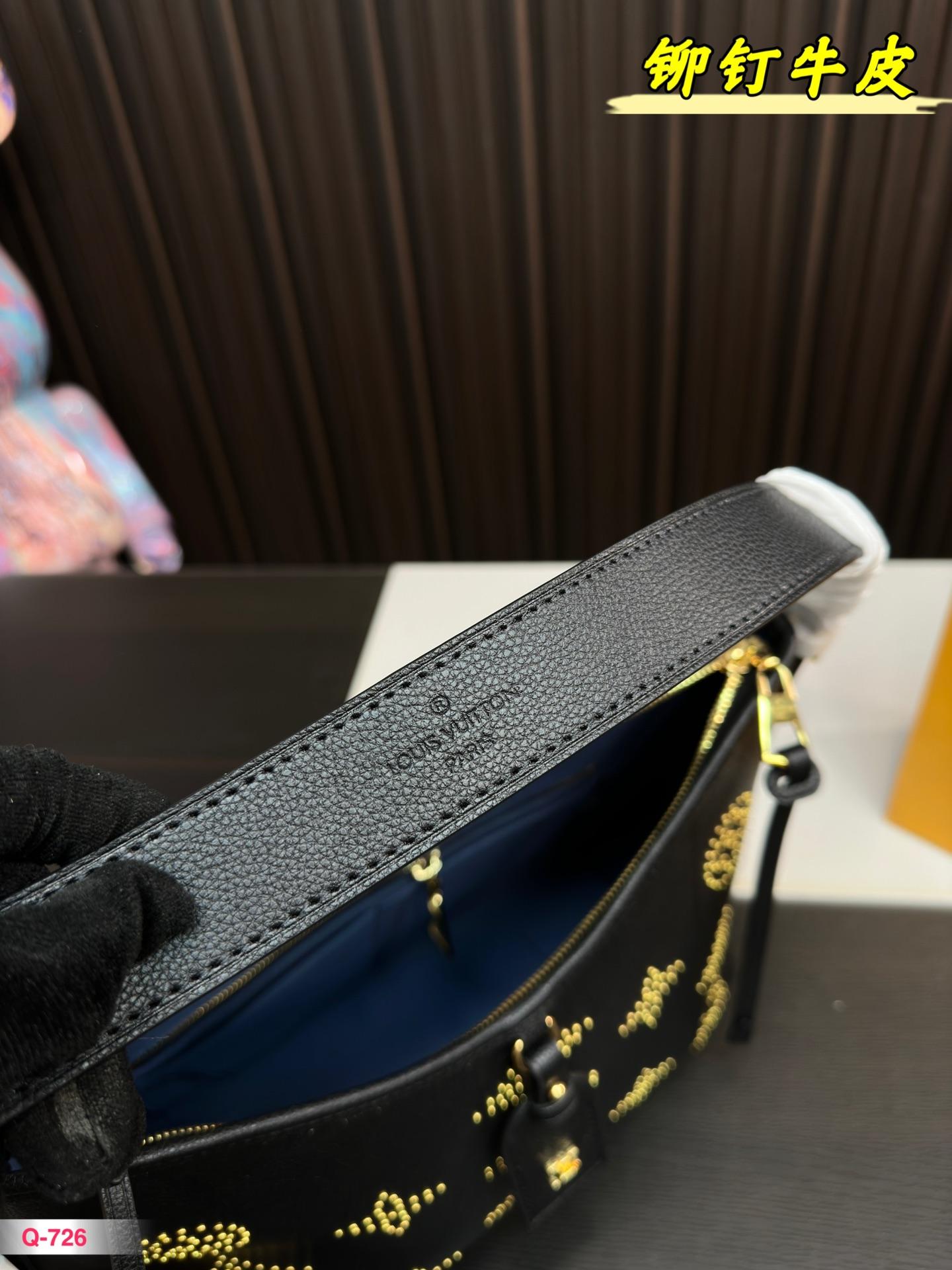 Replica Louis Vuitton Bag 31*21CM