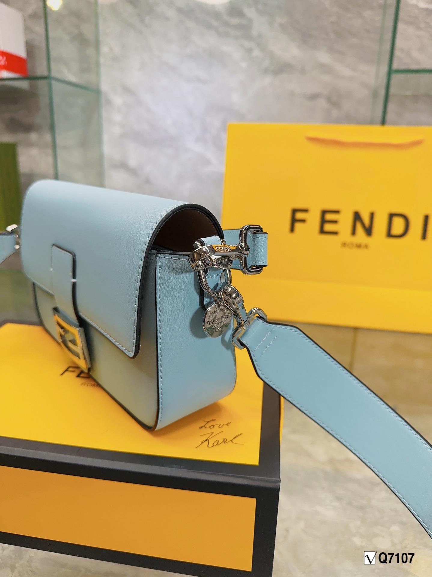 Replica Fendi Bag 26*15CM