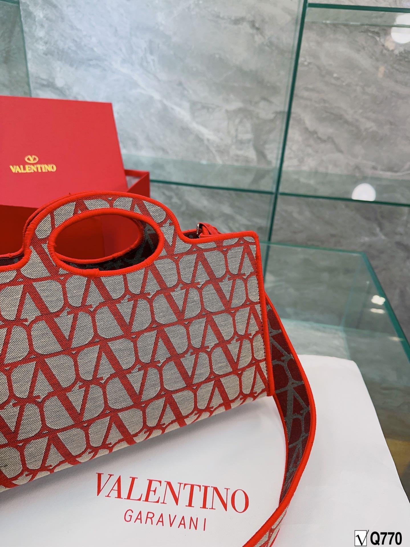 Replica Valentino Bag 28*18CM