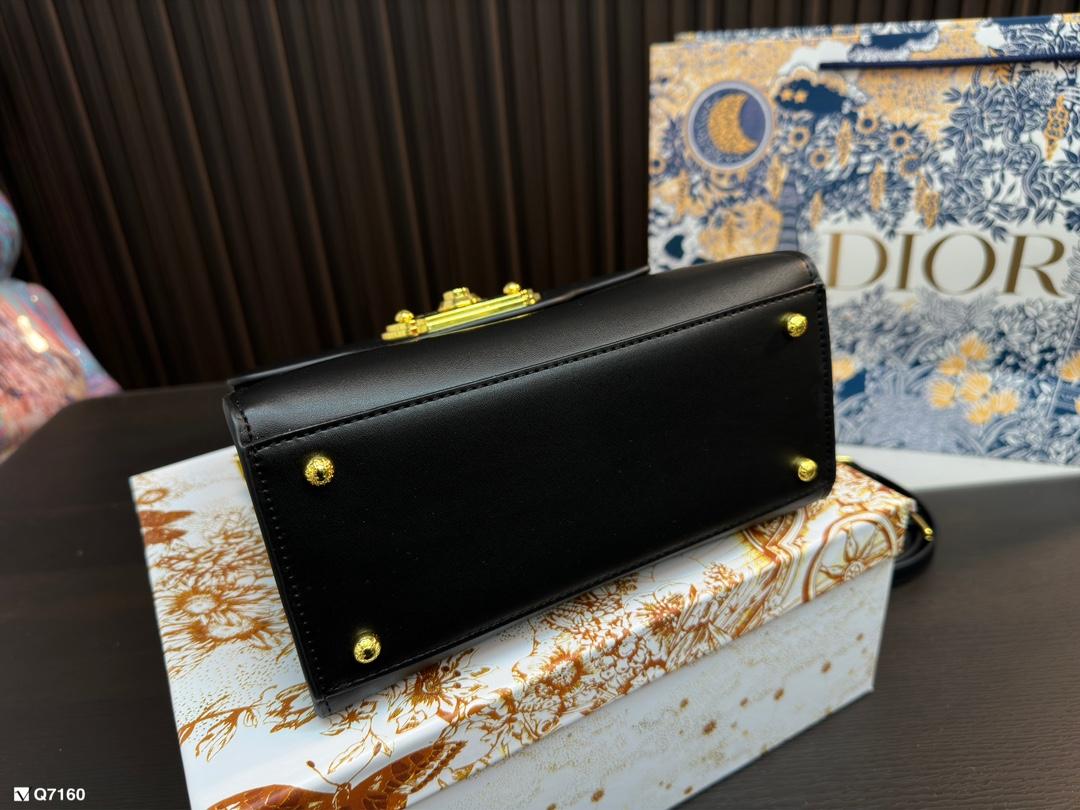 Replica Dolce Gabbana Bag 20*23CM