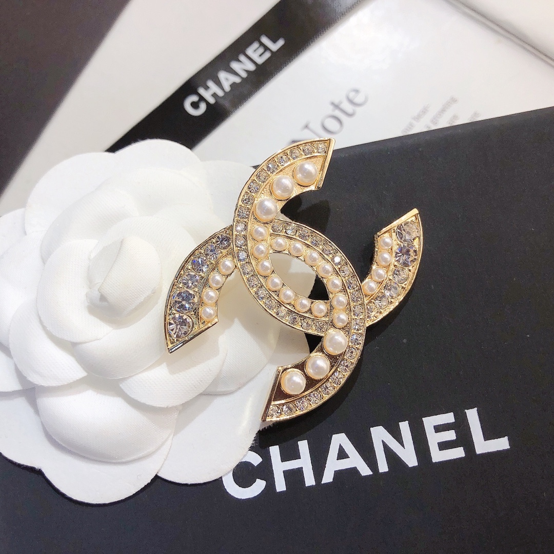 Replica CHANEL Brooch