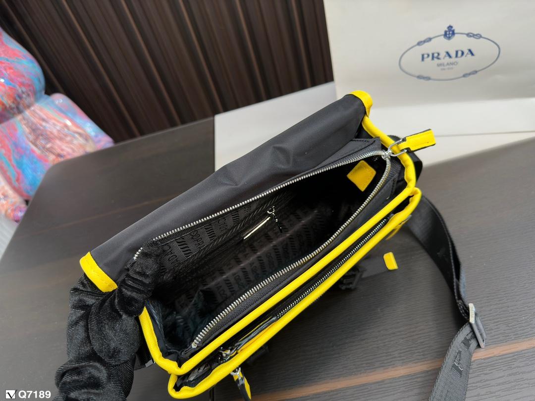 Replica Prada Bag 22*25CM