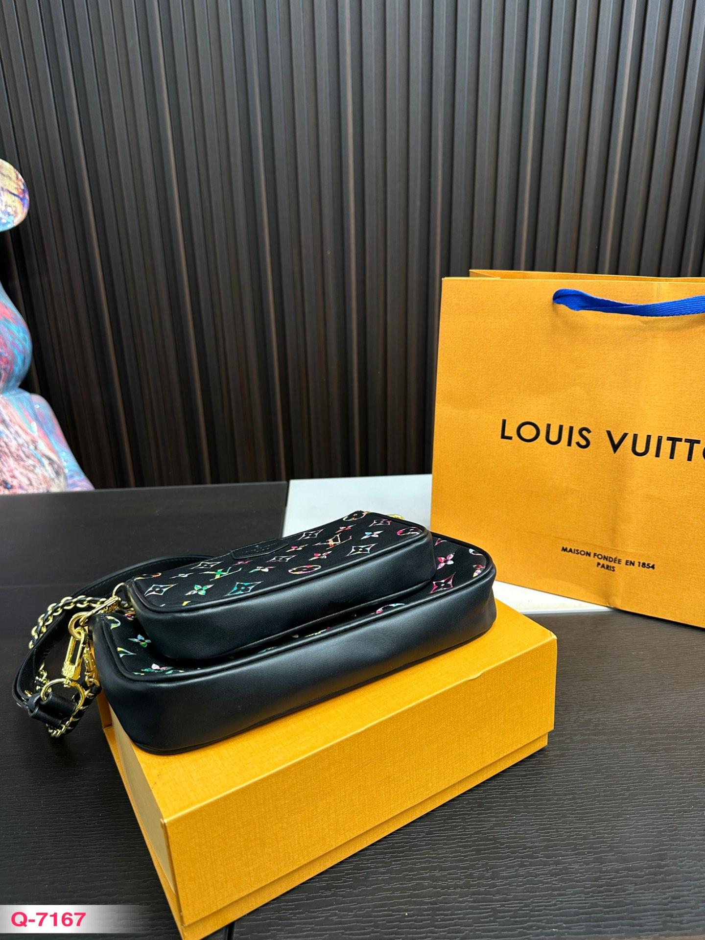 Replica Louis Vuitton Bag 12*23CM
