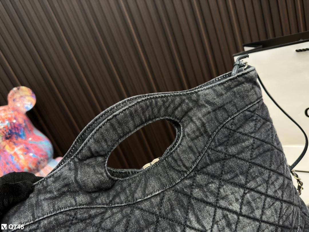 Replica Chanel Bag 37*27CM