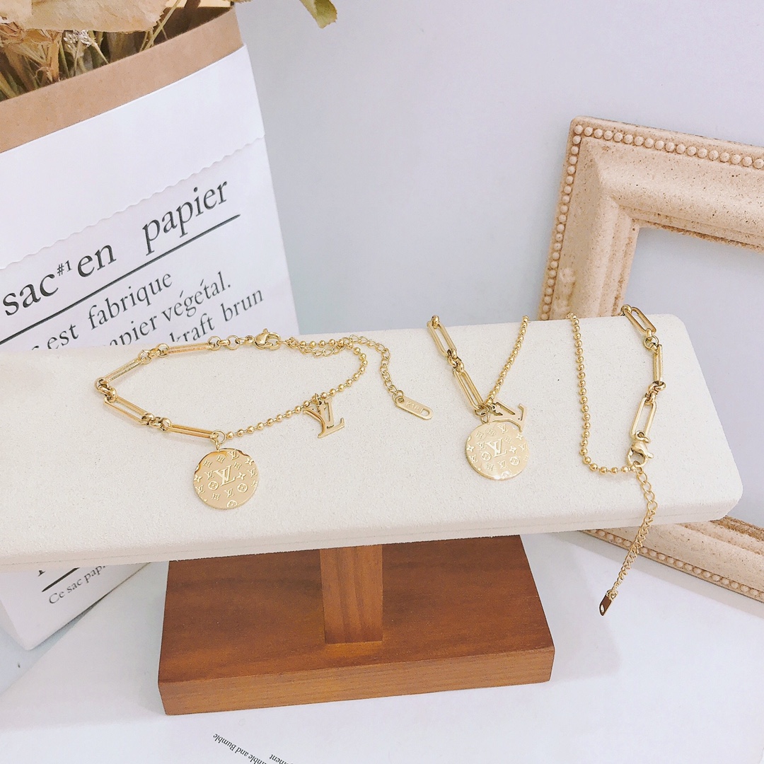 Replica LOUIS VUITTON Necklace