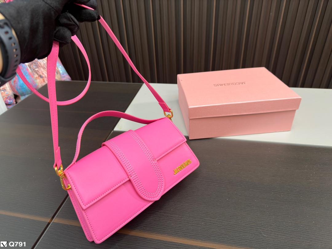 Replica Jacquemus Bag 24*13CM