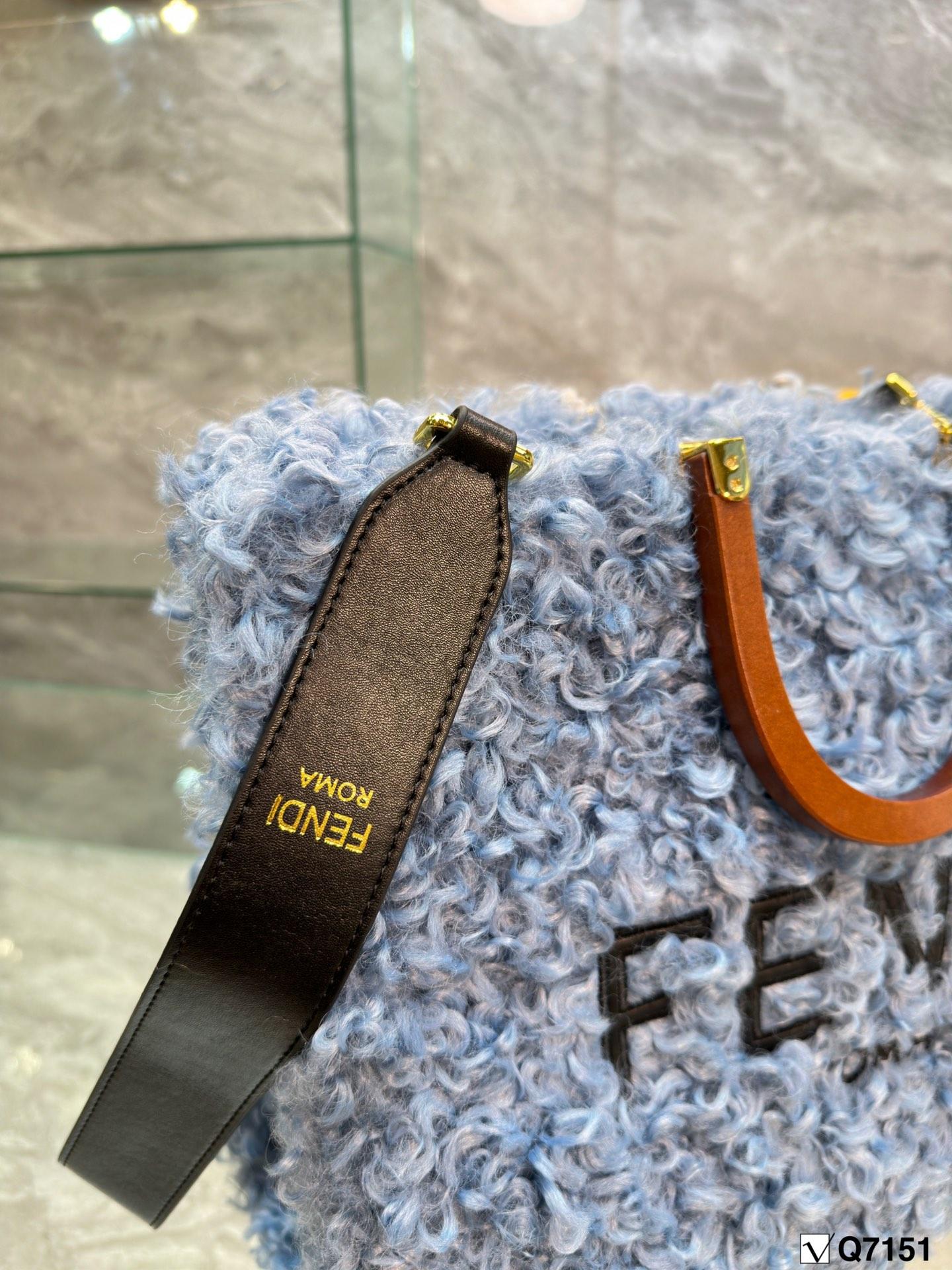 Replica Fendi Bag 35*30CM