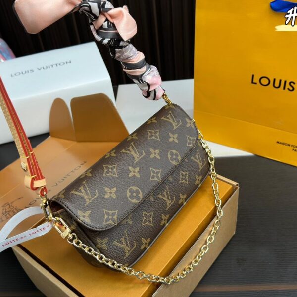 Replica Louis Vuitton Bag 22*11CM