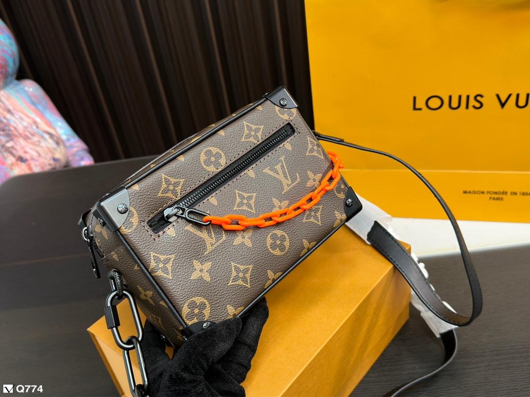 Replica Louis Vuitton Bag 18*12CM