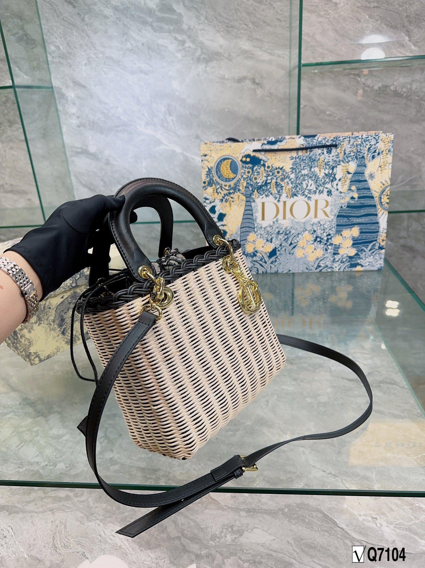 Replica Dior Bag 22*20CM
