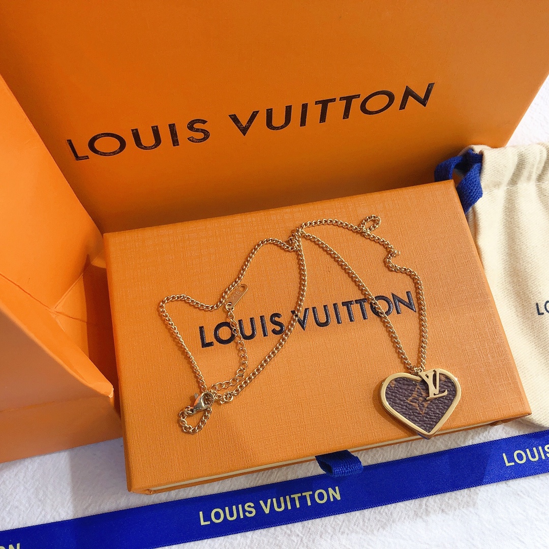 Replica LOUIS VUITTON Necklace