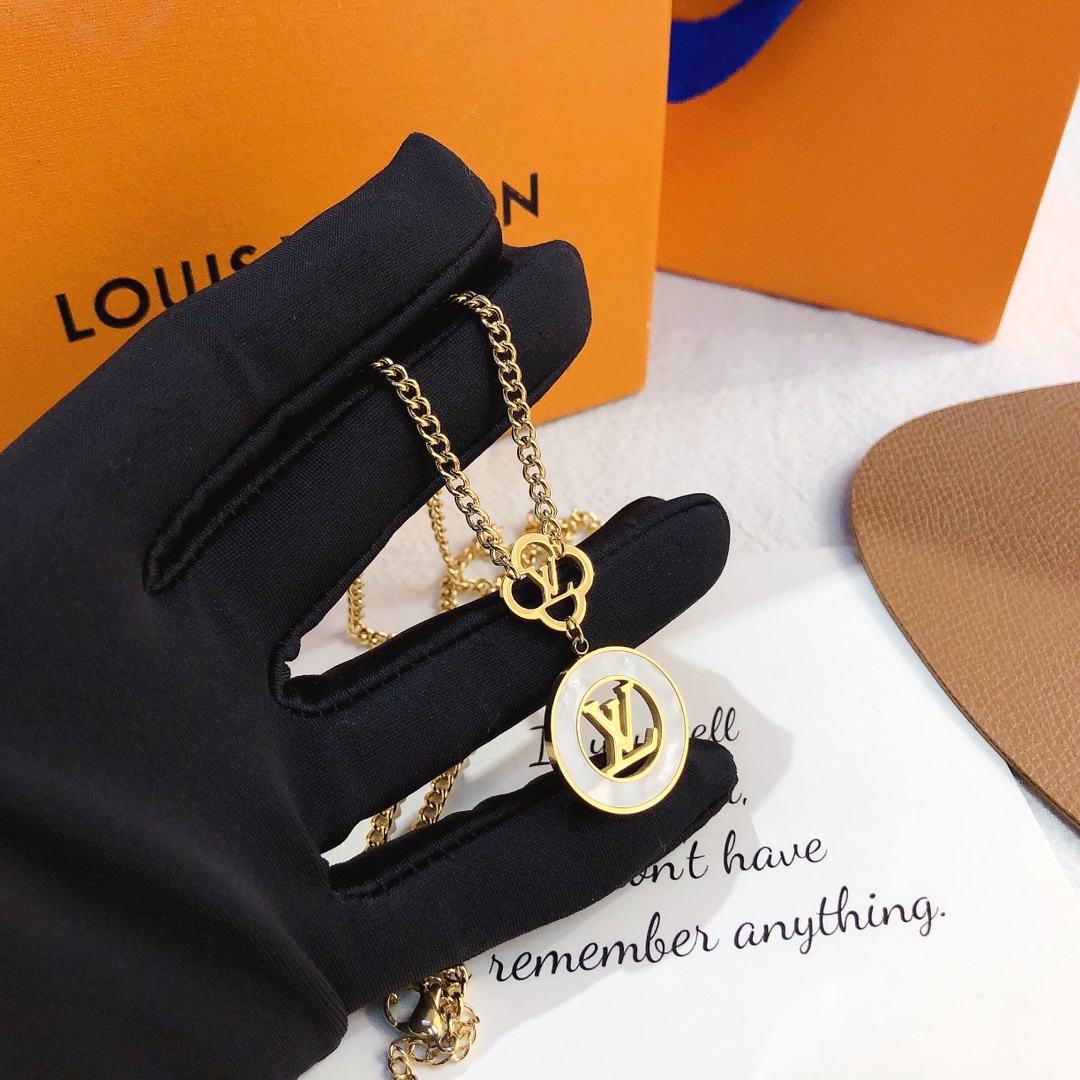 Replica LOUIS VUITTON Necklace