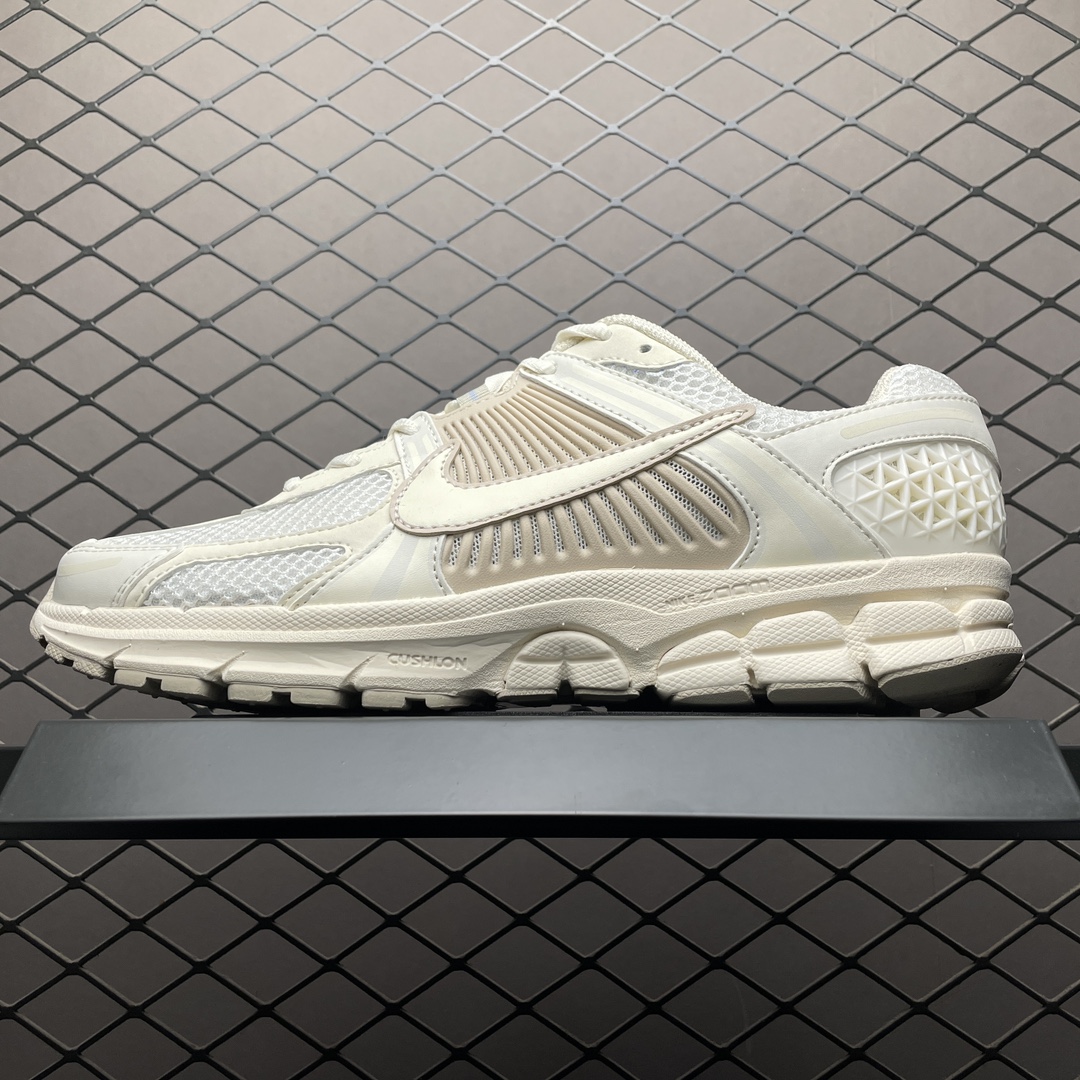 Replica Nike Shoe Nike Zoom Vomero 5 FQ6868-1111 Size 35.5-46