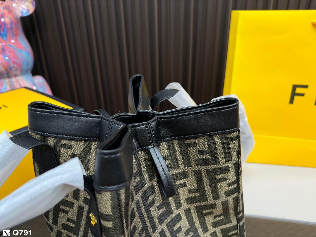 Replica Fendi Bag 27*26CM