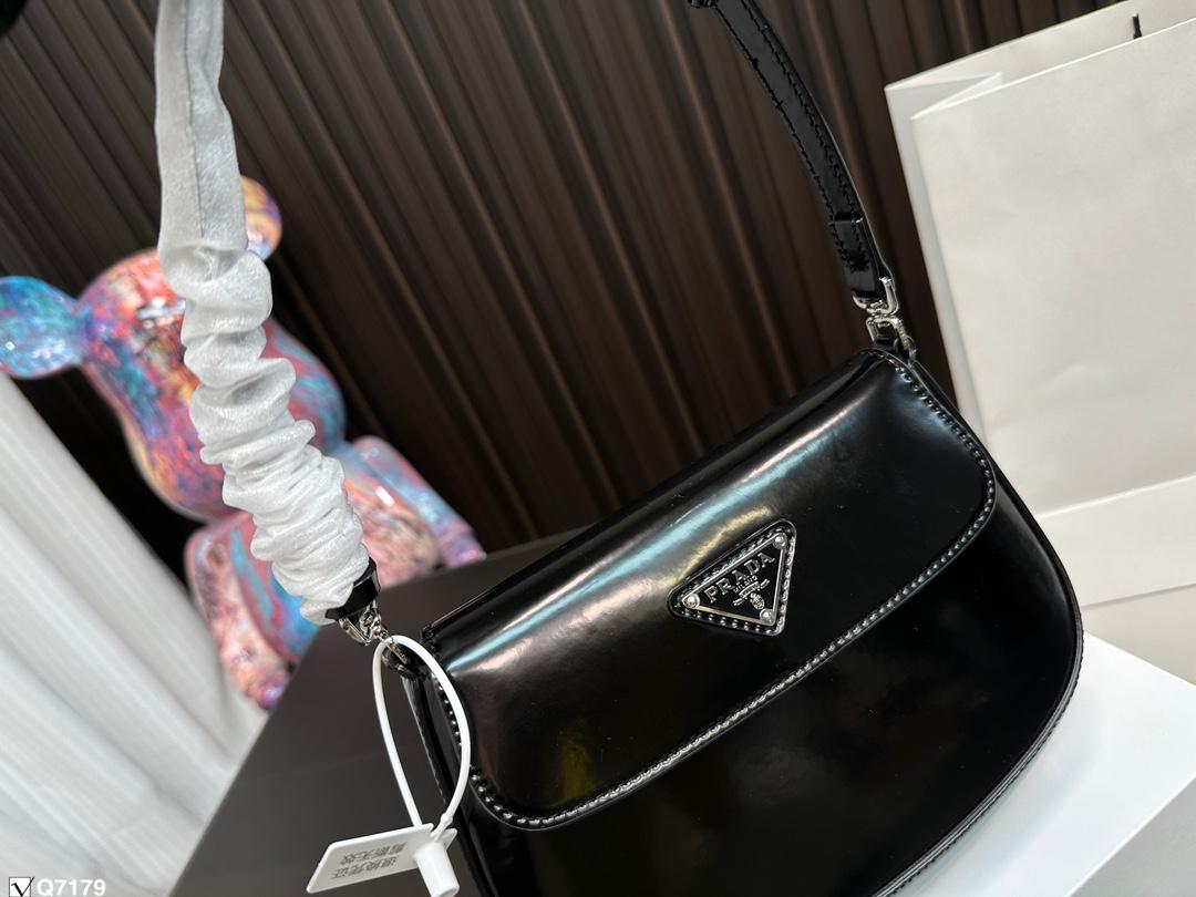 Replica Prada Bag 23*17CM