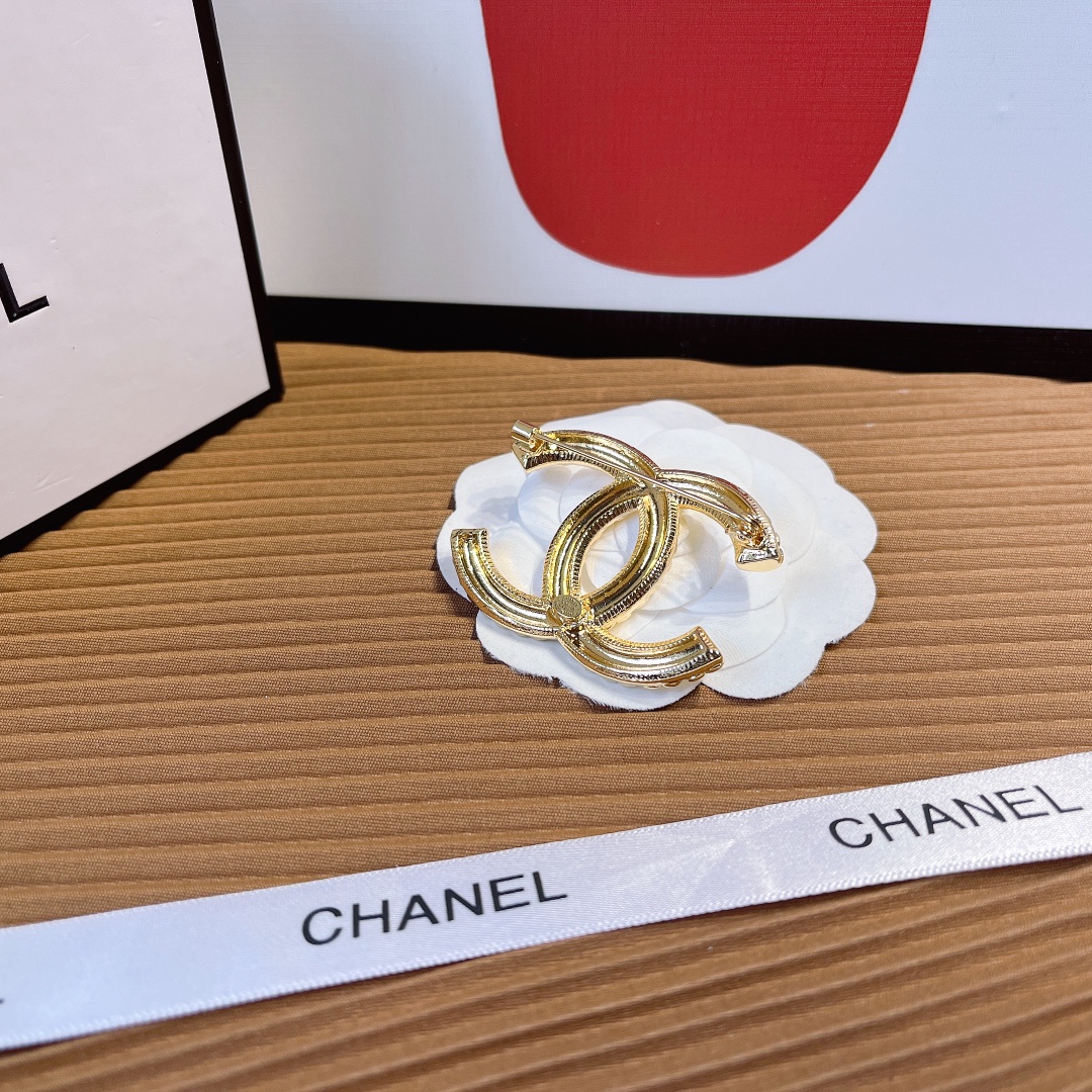 Replica CHANEL Brooch