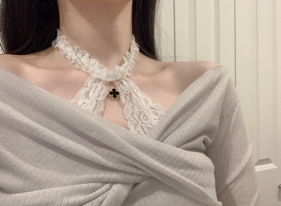Replica VanCleef Arpels Necklace