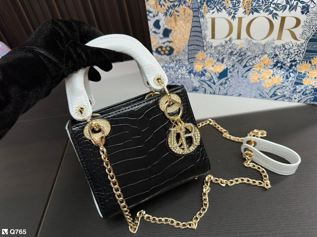 Replica Dior Bag  17*7*14CM