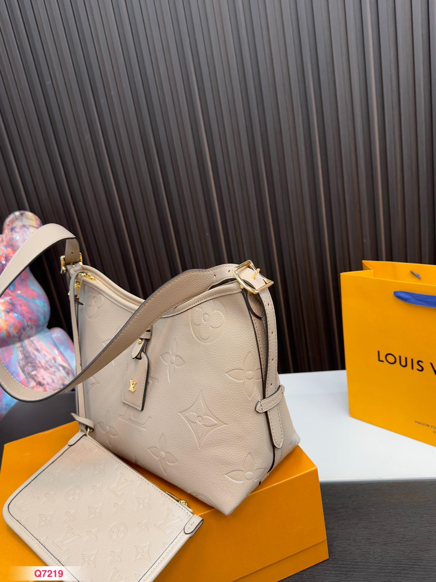 Replica Louis Vuitton Bag 28*20CM
