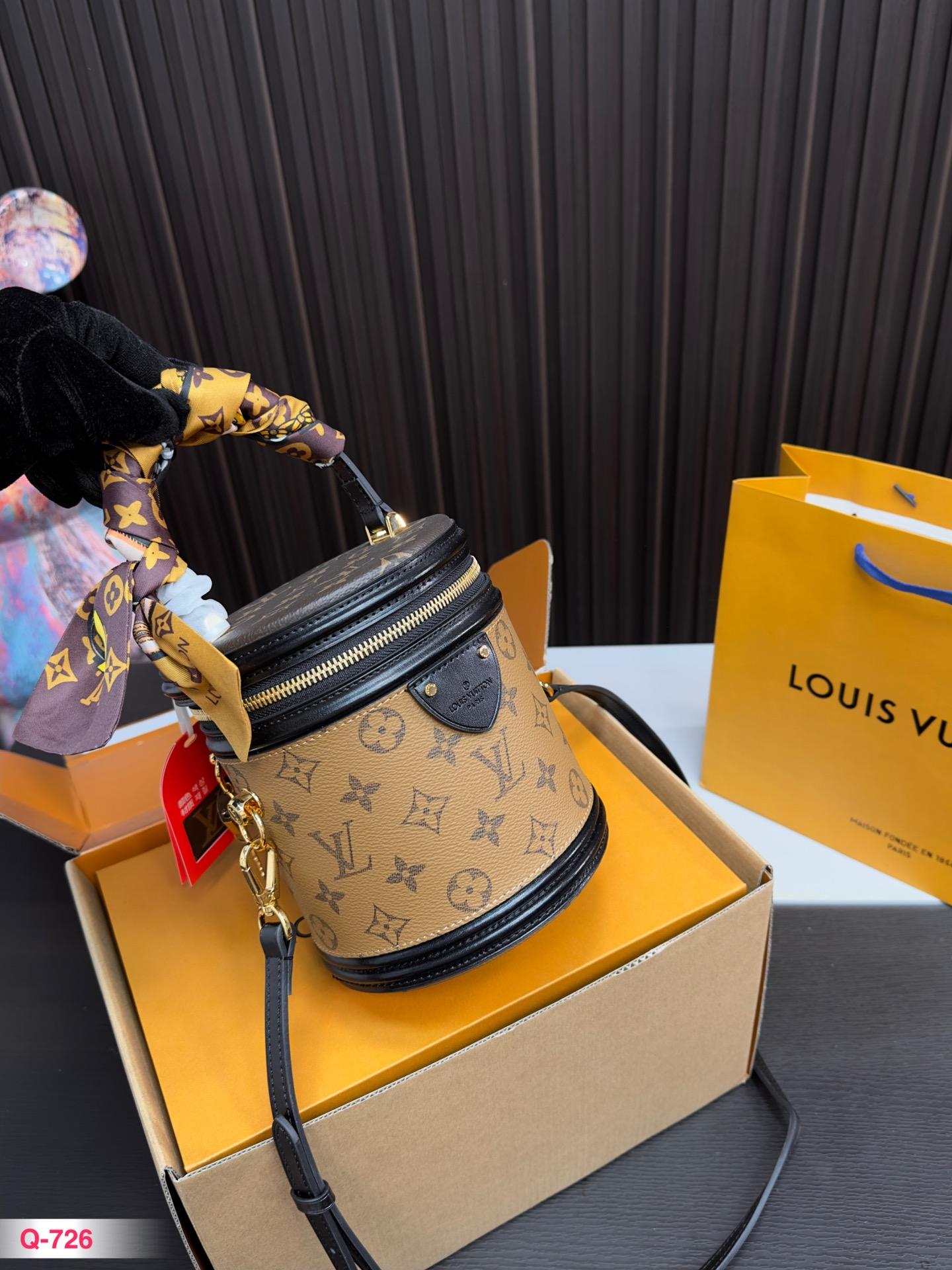 Replica Louis Vuitton Bag 15*14*17CM