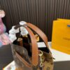 Replica Louis Vuitton Bag 20*18CM