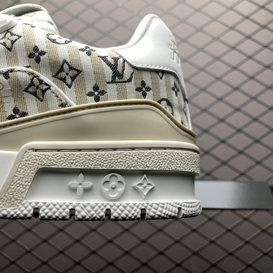 Replica Louis Vuitton Shoe Louis Vuitton LV Trainer 23S Size 38-45a