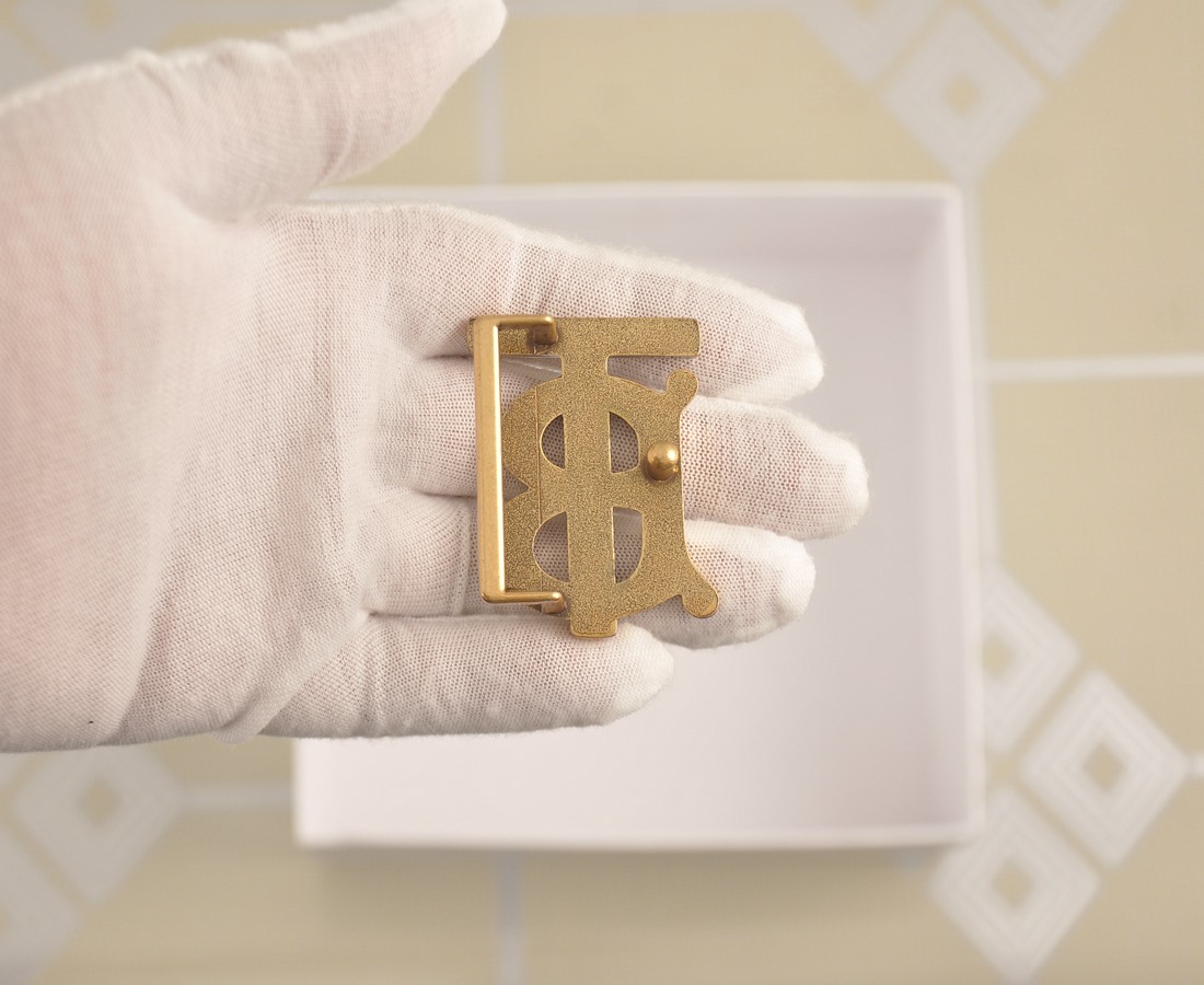 Replica BURBERRY belt