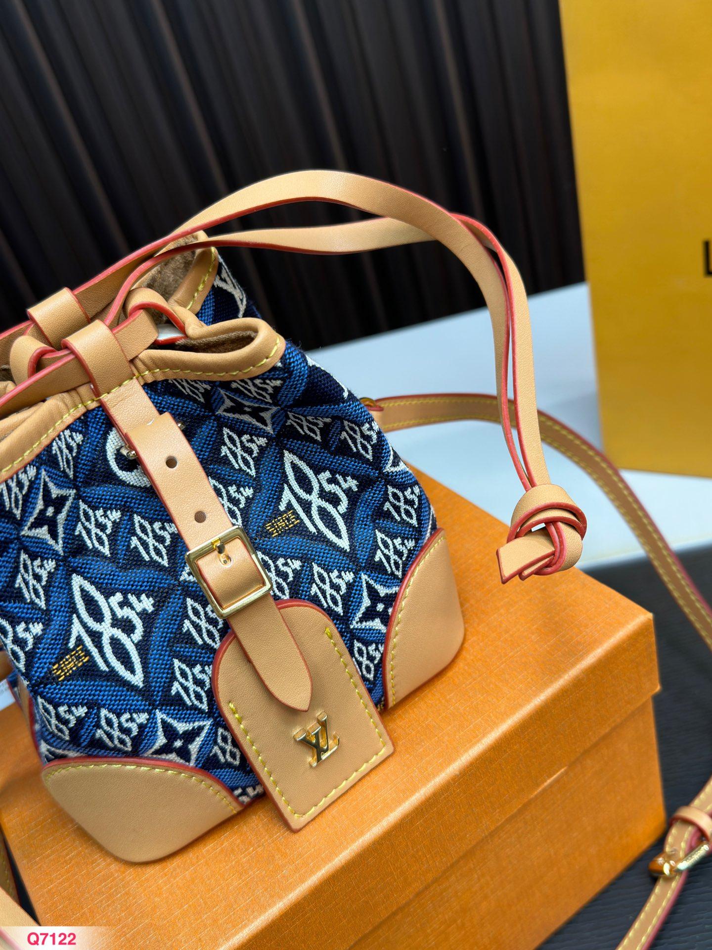 Replica Louis Vuitton Bag 13*14CM