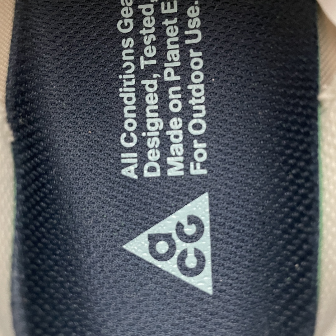 Replica Nike Shoe Nike ACG Mountain Fly 2  DV7903-101