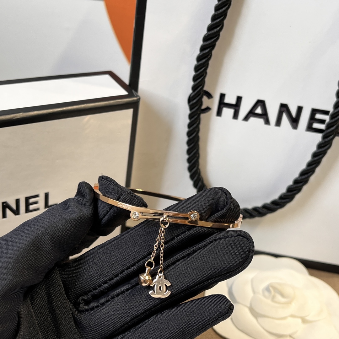Replica CHANEL Bangle