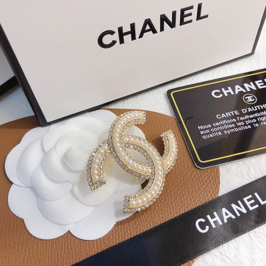 Replica CHANEL Brooch