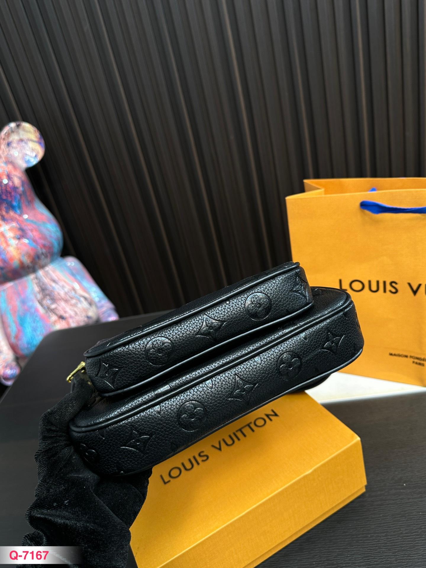 Replica Louis Vuitton Bag 12*23CM