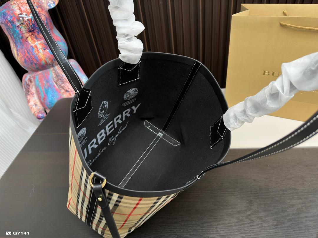 Replica Burberry Bag 28*34CM
