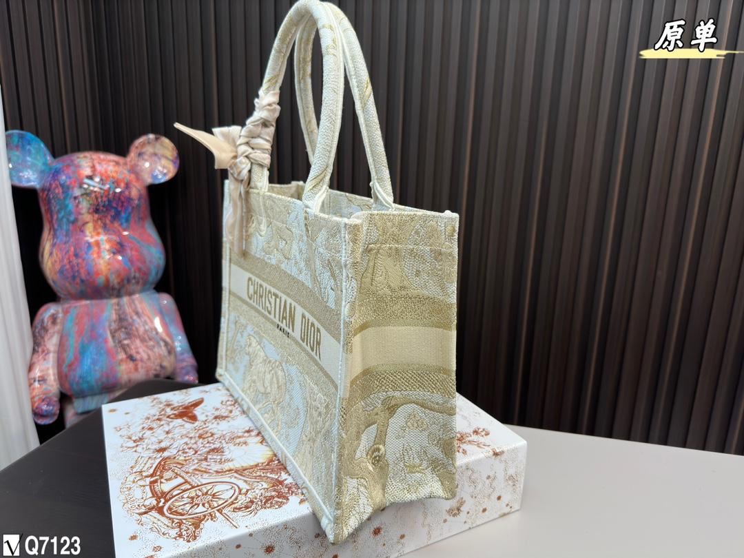 Replica Dior Bag   41*34CM/36*27CM