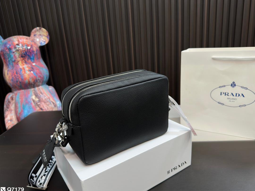Replica Prada Bag 14*22CM