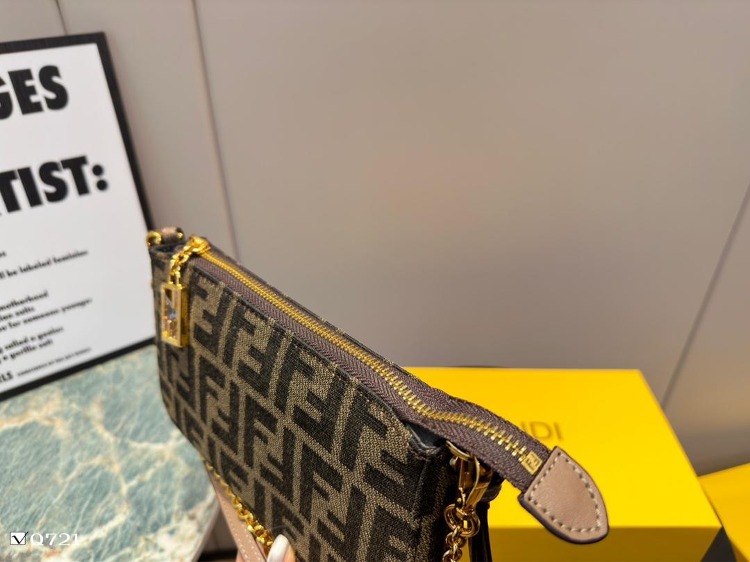 Replica Fendi Bag 21*14CM