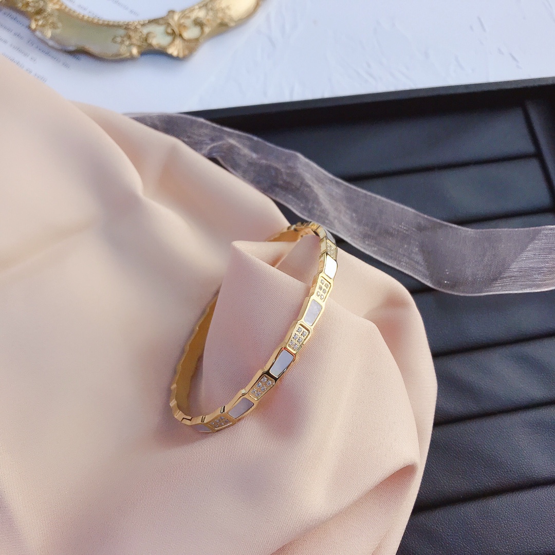 Replica BVLGARI Bangle