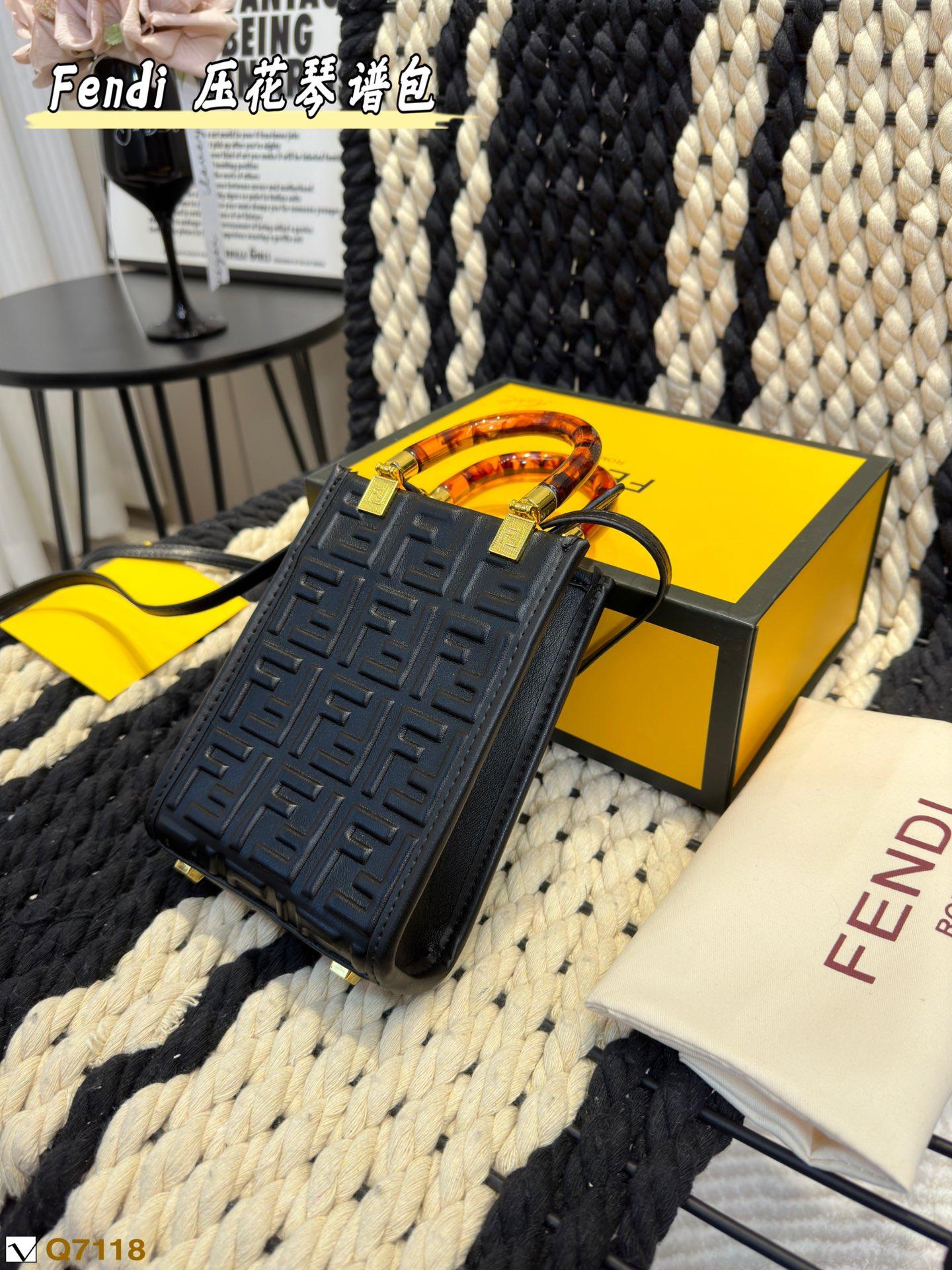 Replica Fendi Bag 13*17CM