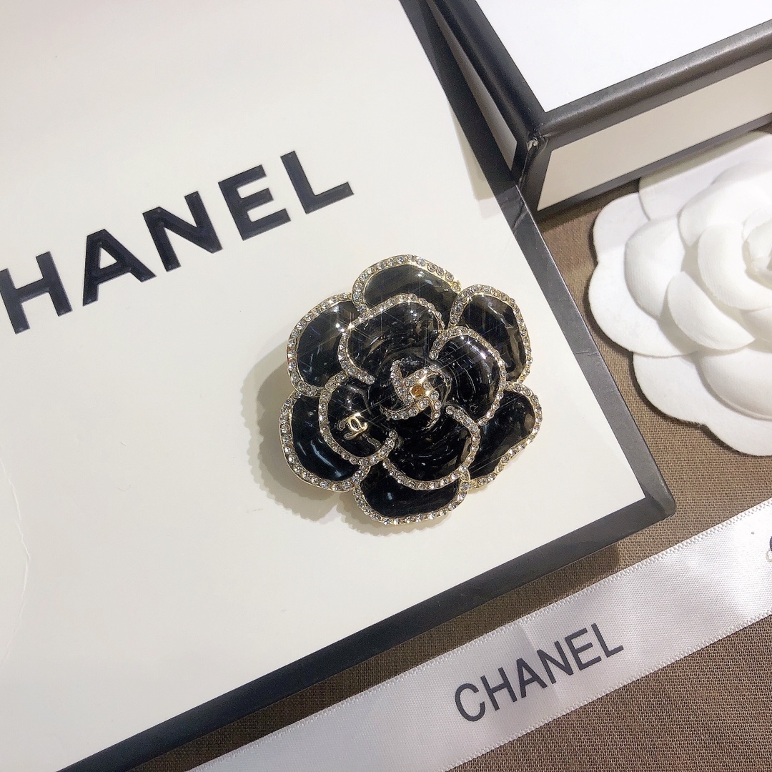 Replica CHANEL Brooch