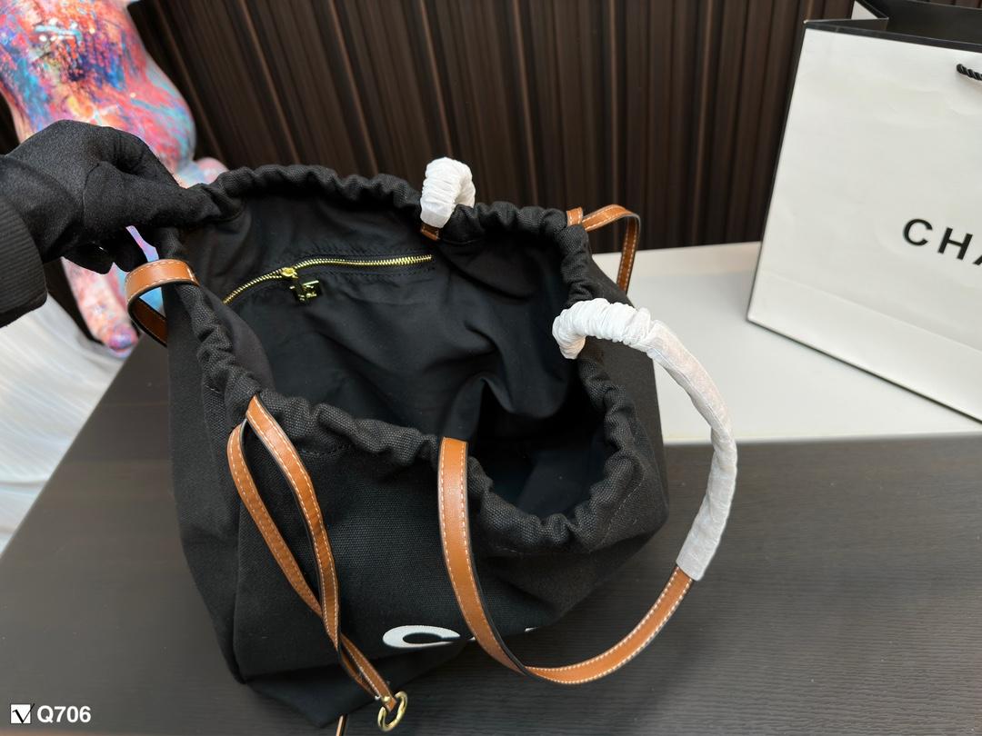 Replica Chanel Bag 33*38CM