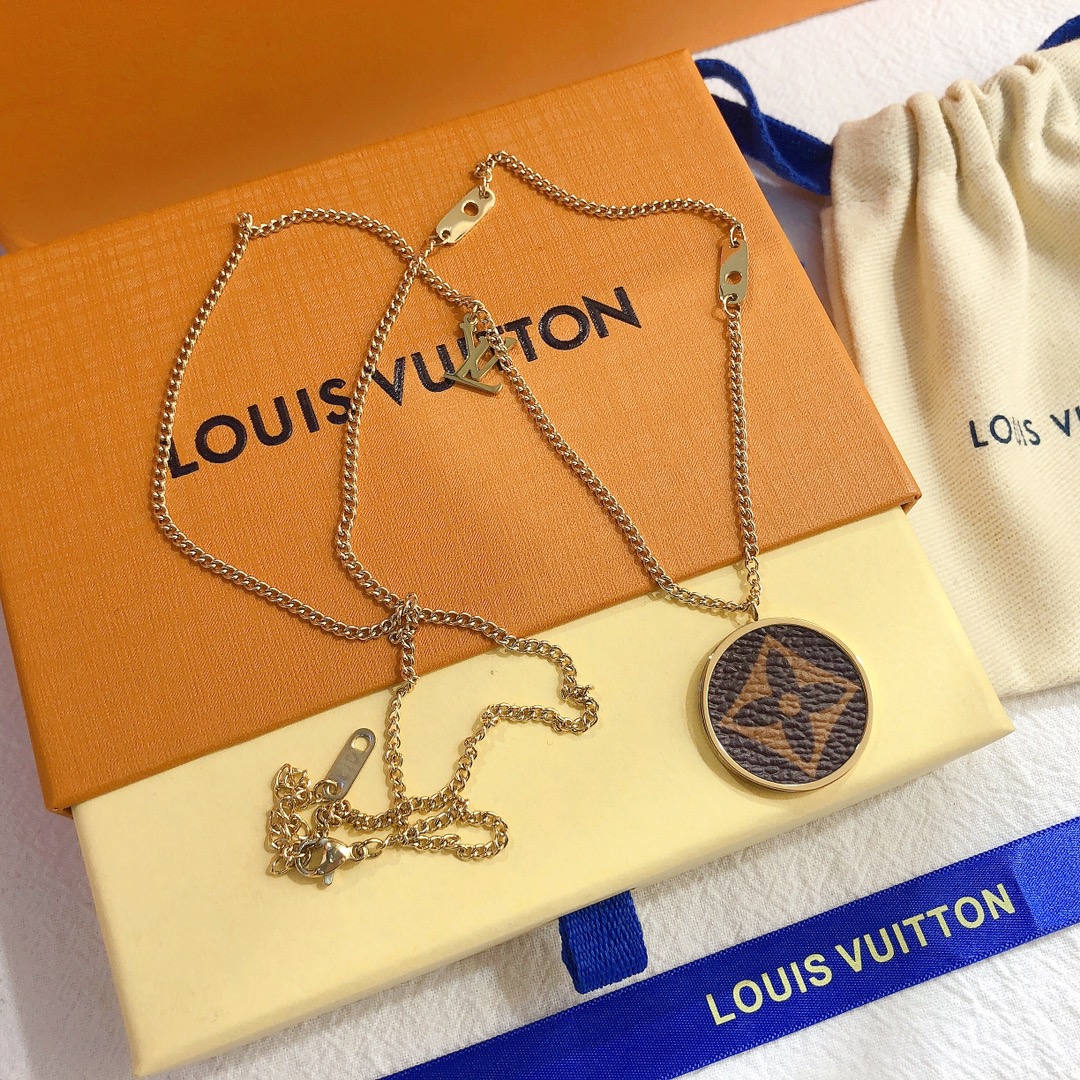 Replica LOUIS VUITTON Necklace