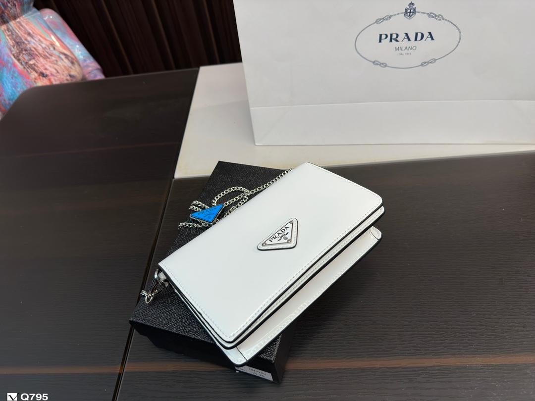 Replica Prada Bag 18*12CM
