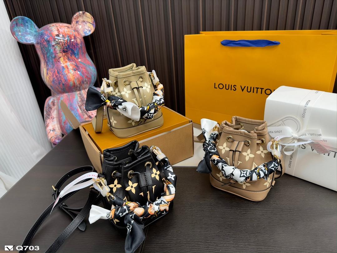 Replica Louis Vuitton Bag 13*15CM